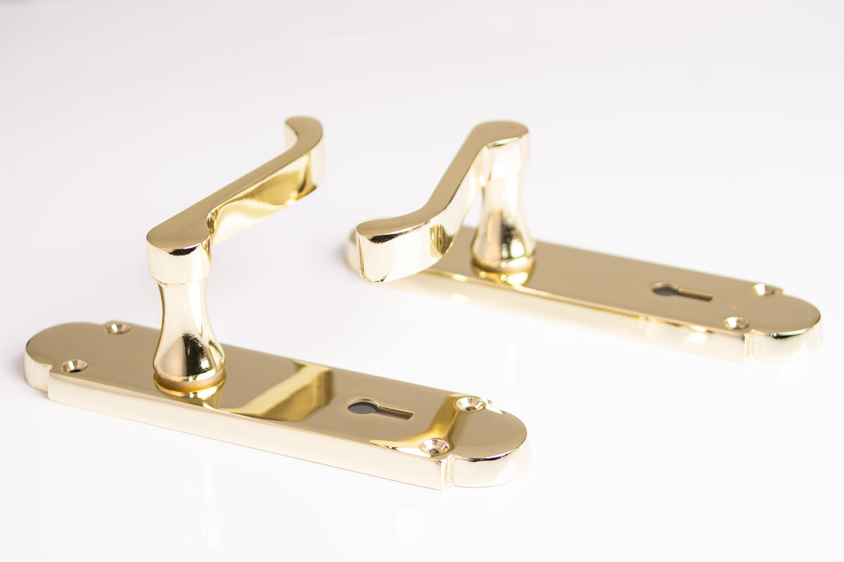 SONNATO NOVA BRASS LEVER ON PLATE HANDLES