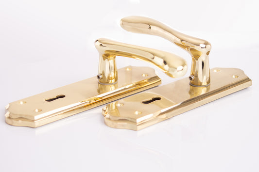 SONNATO BARI BRASS LEVER ON PLATE HANDLES