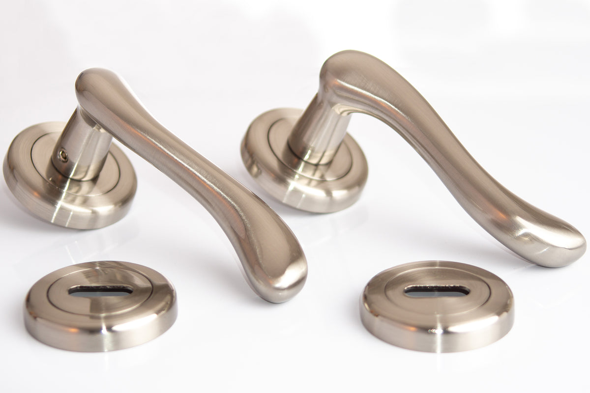 SONNATO BARI SATIN CHROME LEVER ON ROSE HANDLES