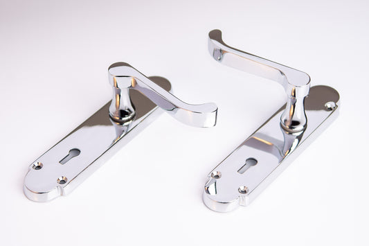 SONNATO NOVA CHROME LEVER ON PLATE HANDLES