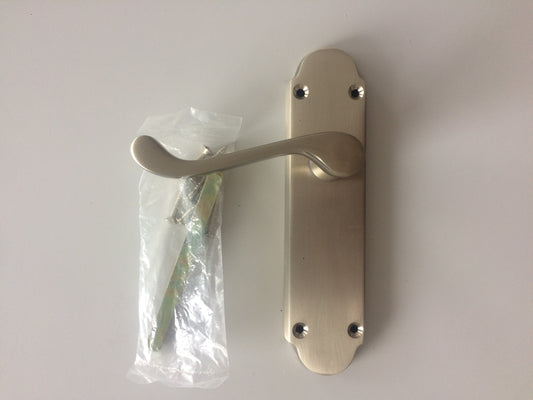 SONNATO NOVA SATIN CHROME LEVER ON LATCH HANDLES