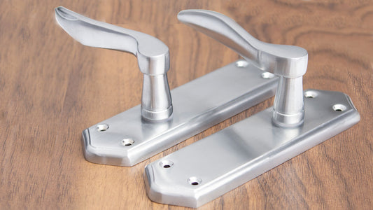 SONNATO TORINO SATIN CHROME LEVER ON LATCH HANDLES